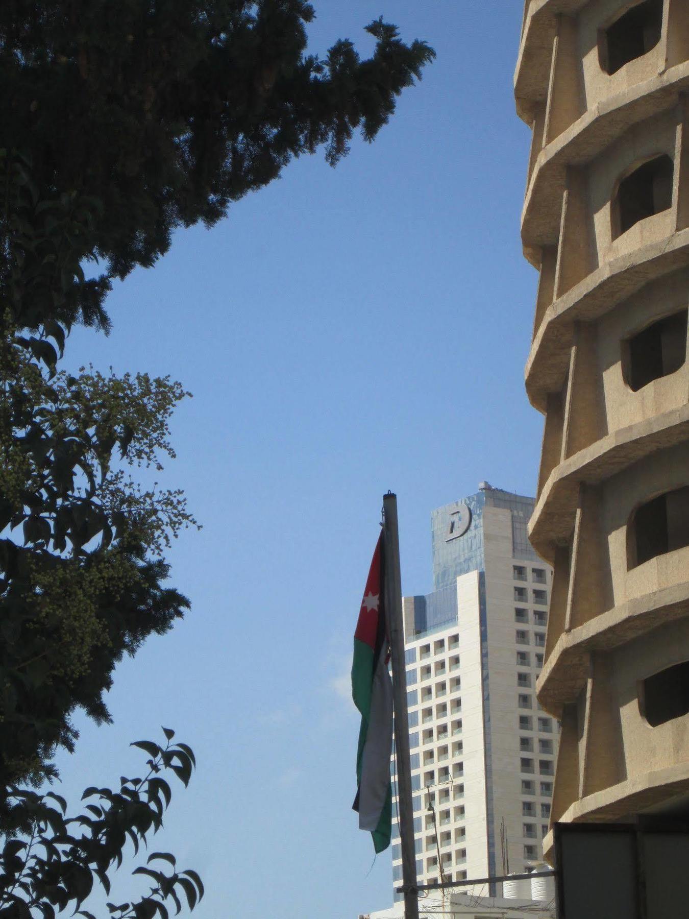 Sufara Hotel Suites Amman Exterior photo